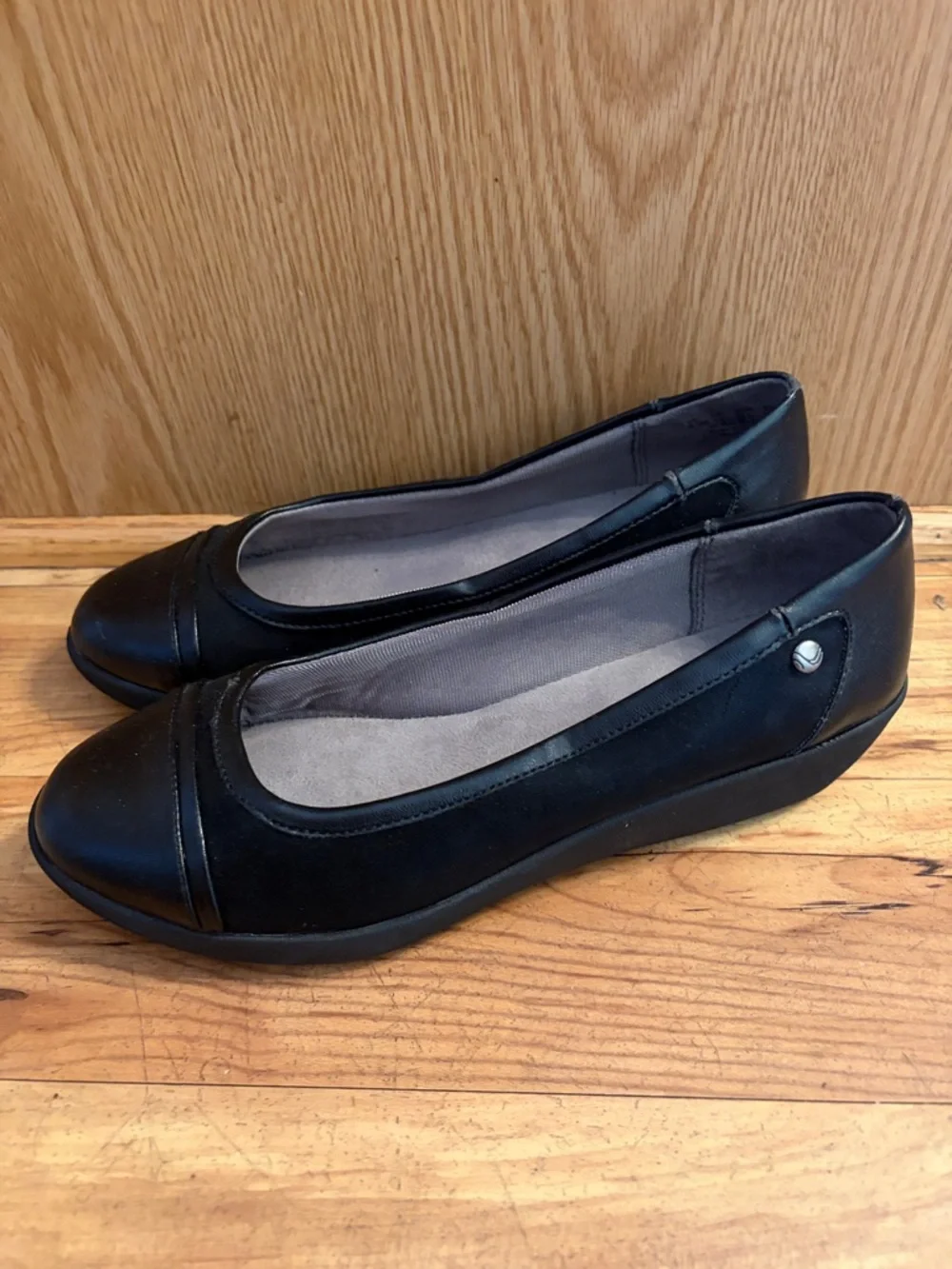 Life Stride MILEAGE Comfort Flex mini wedge 8-1/2 lightweight black ballet flats